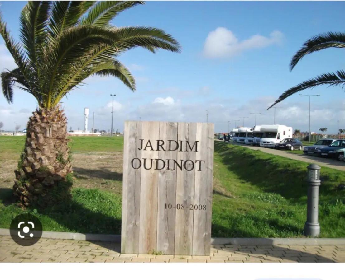 Corrente Do Oudinot Perto Da Praia 가파나다나자레 외부 사진
